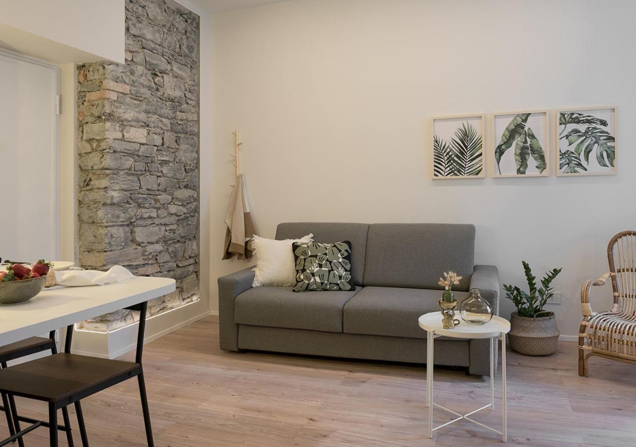 Exclusive Green Apartment - City Center - Como - Near Station Værelse billede